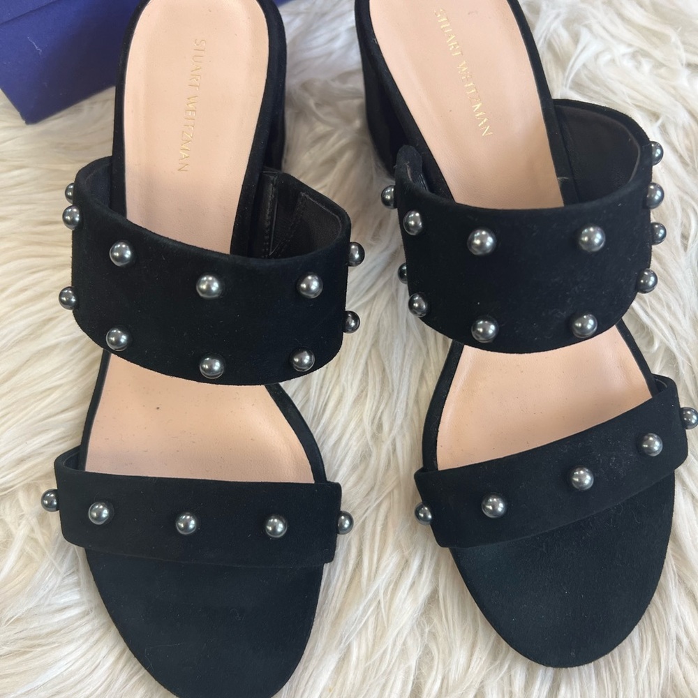 Stuart Weitzman - Picture 4 of 8